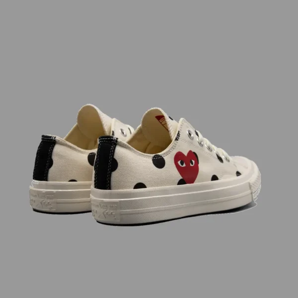 کانورس پلی خال خالی سفید ساق کوتاه | Converse Cdg Play White Polka Dot Lowtop - Image 2