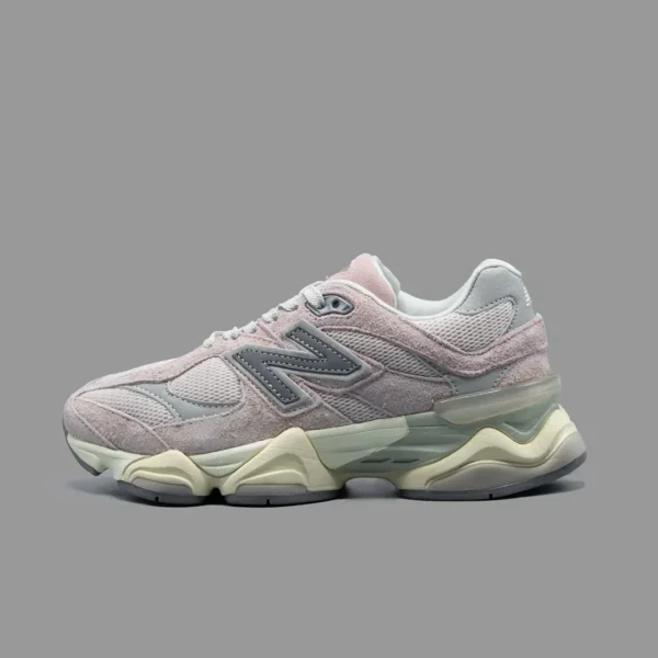 نیوبالانس 9060 صورتی کمرنگ | New Balance 9060 December Sky Pink