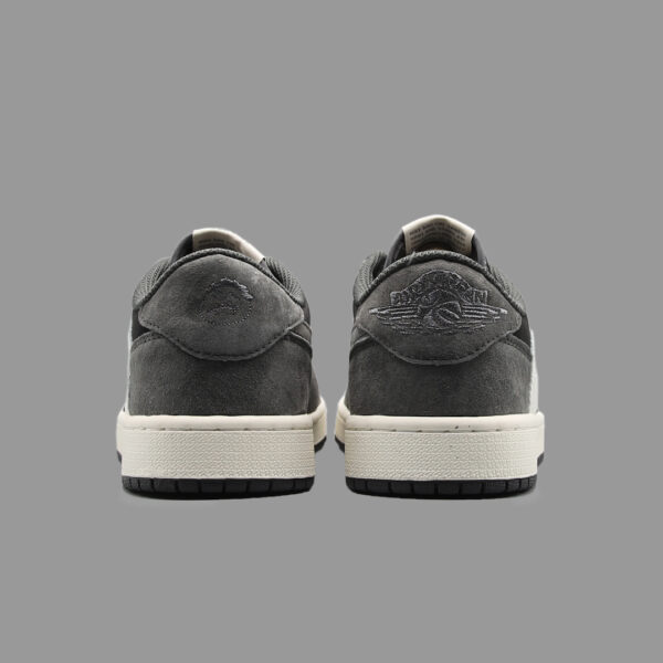 نایکی جردن 1 ساق کوتاه ترویس اسکات طوسی | Nike Jordan 1 Low Travis Scott Grey - Image 4
