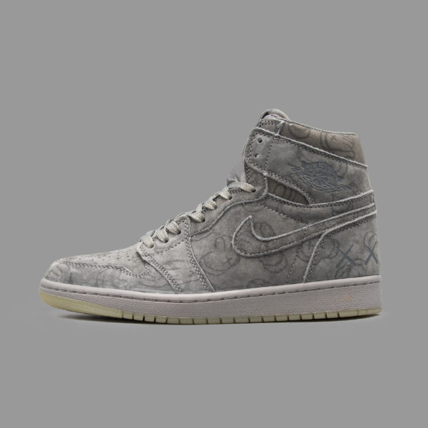 نایکی جردن 1 کاز طوسی تیره ساقدار | Air Jordan 1 OG High Kaws Dark Gray