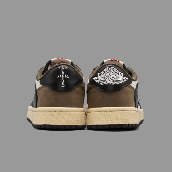 نایکی جردن 1 ترویس اسکات ریورس ام ساق کوتاه | Air Jordan 1 Low Travis Scott Reverse M - Image 4
