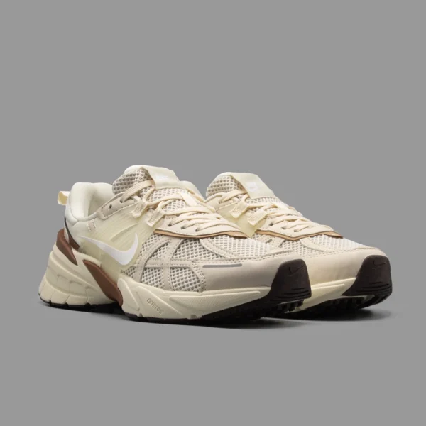 نایکی وی تو کی کرم قهوه ای | Nike V2K Run Lite Orewood - Image 2