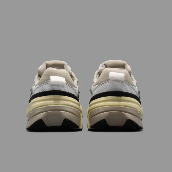 نایکی وی تو کی سفید نقره ای | Nike V2K Run Summit White - Image 4