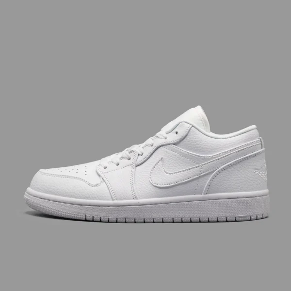 نایکی جردن 1 تریپل وایت ساق کوتاه | Nike Air Jordan 1 Low Triple White