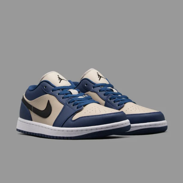 نایکی جردن 1 کرم سرمه ای ساق کوتاه | Nike Air Jordan 1 Low OG Blue Navy Cream - Image 2