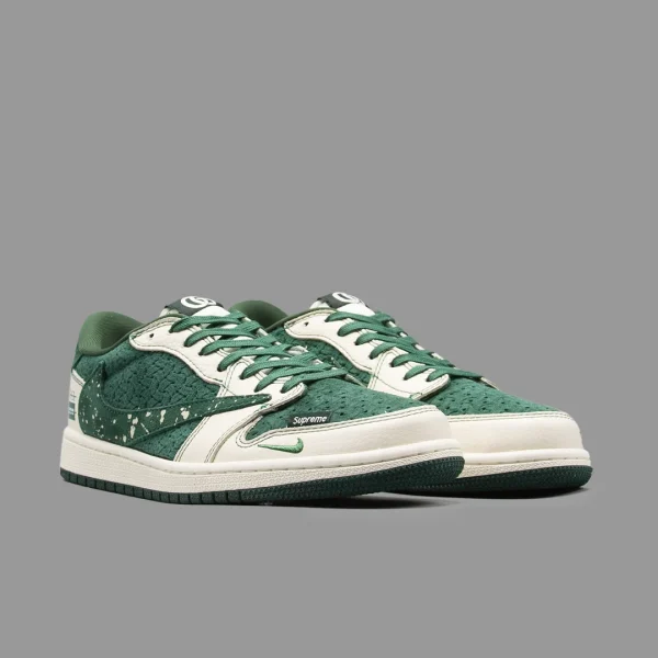 نایکی جردن 1 ترویس اسکات سوپریم ساق کوتاه | Nike Air Jordan 1 Low OG Travis Scott X Supreme - Image 2