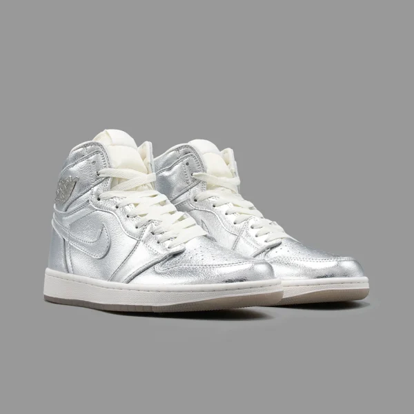 نایکی جردن 1 نقره ای ساقدار | Nike Air Jordan 1 High OG Metallic Silver - Image 2