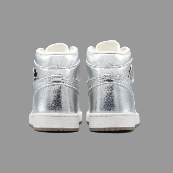 نایکی جردن 1 نقره ای ساقدار | Nike Air Jordan 1 High OG Metallic Silver - Image 4