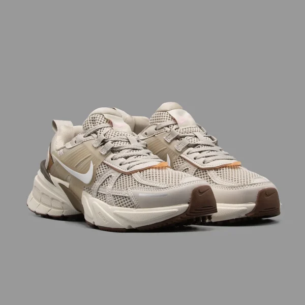 نایکی وی تو کی قهوه ای کاراملی | Nike V2K Run Lite Orewood Brown Caramel - Image 2